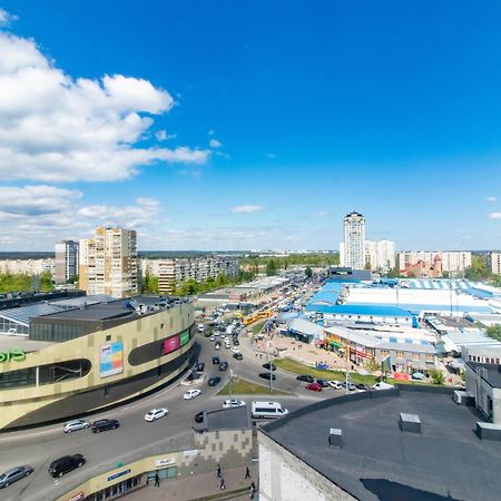 Kvartirkoff Na Obolonskom 40 Kyiv Exterior photo